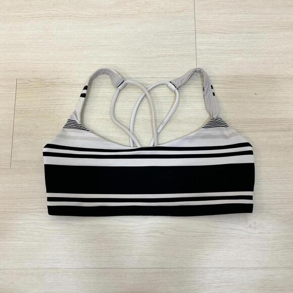 Other - Lululemon Size 6 Free To Be Sports Bra - Black And White Striped - Flaw See Pics